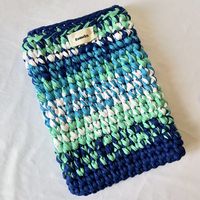 Colores del mar 🌊🐬🪼🐠 Pide la tuya al DM 💌 #crochet #laptopsleeve #fundaipad #fundalaptop