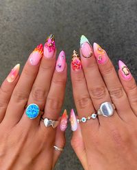 Looking to try something fun and unique? These cool nail art designs will give you all the inspo you need! 💅✨ Check the bio link for even more nail art ideas that will take your manicure to the next level. 💖 #CoolNailArt #NailStyleInspo #NailGoals