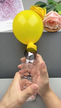 You can use a bottle to make a balloon pump. #Parent-childcraft #Homemadetoys #Kindergartencraft #DIYcraft #Creativecraft #Funwithkids #Easycrafts #Recycledmaterials #Balloonpump #Bottlecraft |  paper craft ideas  |  paper craft ideas  · Original audio