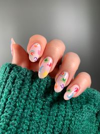 Click to see the tutorial 💗 #luckycharms #nailartideas #stpatricksdaynails #nailartaddict #naildesign #nailinspiration #cutenaildesigns #gelnails #nailartdesign