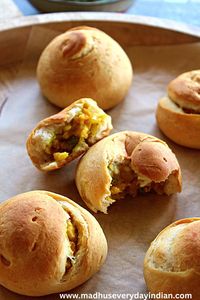 Easy Baked Potato and Paneer Buns (using canned biscuit) - Madhu's Everyday Indian