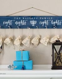 eight nights hanukkah family holiday countdown 6×32