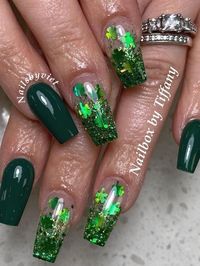 st. patricks green nails with shamrocks