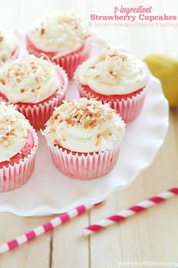 Skinny Strawberry Soda Cupcakes {with only 2 EASY ingredients...Hint, one is diet soda!} and a crazy awesome lemon cream cheese frosting!