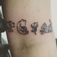 The whole gang on a tattoo