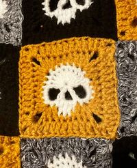 Granny Square Skull Sweater – FREE Pattern - Sara Rosado