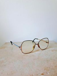 Retro 80s oversize eyeglasses frames in gold and blue. #vintageeyeglassframes #1980s #80s #oversizedeyeglasses #etsyvintageshop