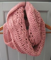 half double: Lacy Shells Scarf