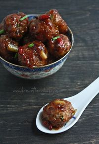 Low Carb and Gluten Free General Tso Meatballs....this could be dangerous at our house!!!  Great instructions for making Paleo compliant.  I would use coconut vinegar instead of the rice wine vinegar.  Gonna put this into dinner rotation this week.  Love thai bird chilis and so this will be a hot dish for us!