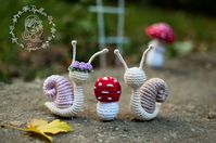 Papillon en papier: Snails and mushrooms - free amigurumi patterns