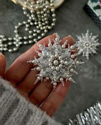 Beaded snowflake inspiration ideas | Beads Magic Christmas bead ornament, snowflake tutorial, snowflake bead pattern, beaded snowflake tutorial, snowflake ornament