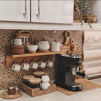 A corner dedicated to coffee is a real trend in modern interiors. These fantastic coffee bar ideas on a budget can help you organize one in your home.