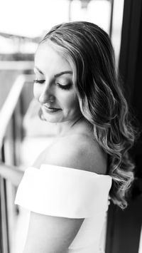  

Weddings, wedding ideas, wedding details, wedding inspiration, wedding inspo, wedding photography, wedding photos, wedding photo ideas, Saint Louis, Saint Louis wedding, wedding dress, bridal style, bride hair style, bride hair down, wedding hair styles 

