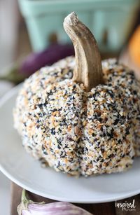 This pumpkin-shaped Everything Bagel Cheese Ball is the perfect fall appetizer recipe. #cheeseball #fall #appetizer #autumn #cheese #ball #everythingbagel #everything #bagel #recipe #easy #epic