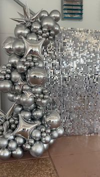 Love you silver 🩶 is that ok? #orlandoballoons #orlandoevents #backdrop