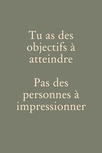 Fini les stories instagram pour "flex" auprès de tes proches. Concentre-toi sur toi et tes objectifs, c'est tout ce qui compte | citation motivante, citation vérité, glow up, vision board 2024