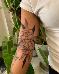 Jordyn Hilton’s Instagram photo: “Classic set of peonies for a lovely return client. I feel so humbled when you all come back to get more work 💕 . . . . #lineworktattoo…”