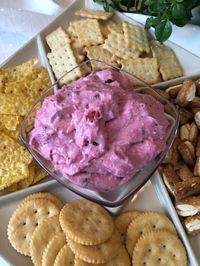 Are you looking for crowd-pleasing appetizer that’s equal parts sweet, tangy and spicy? Look no further! At the end of your party everyone will be asking you for the recipe…