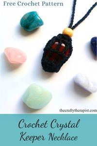 A free crochet necklace pattern for crystal lovers! Crystal holder necklace / crystal keeper necklace. Boho style crochet jewelry. Make your own crystal keeper pouch necklace today.