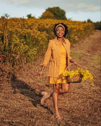 𝐅𝐚𝐥𝐥𝐢𝐧𝐠 𝐟𝐨𝐫 𝐅𝐚𝐥𝐥 ᴏᴜᴛғɪᴛ ᴅᴇᴛᴀɪʟs: Mustard Yellow monochromatic look. A dress paired with a mustard belted cargo jacket from Market & Spruce purchased via Stitch Fix. Accessorized with a tie headband from H&M and Alex and Ani bangles and nude straps heels. #mustarddress #stitchfix #falloutfit #mustardcargojacket