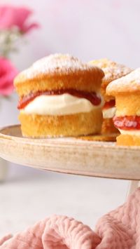 👆 Tap the pin title for the recipe and step-by-step instructions to make these super cute mini Victoria Sponge cakes, perfect for afternoon tea! These Mini Victoria Sponge Cakes are a dainty and delicious twist on a classic recipe! Each mini cake has two soft sponge layers filled with whipped cream and strawberry jam, topped with icing sugar. With just 8 ingredients, this easy recipe is ideal for parties, BBQs, picnics, or a lovely afternoon tea indulgence! Get the recipe now!