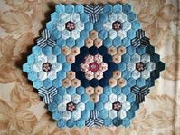 Hexagon quilts lots of inspirations