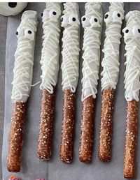 12 Mummy / Halloween Pretzel Rods - Etsy