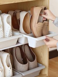 Free Returns ✓ Free Shipping✓. Random Color 1pc Multifunctional Simple Living Room Shoe Rack, Vertical Storage Shoe Stretcher Dustproof Organizer- Shoe Slots at SHEIN.