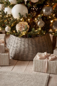 Give your Christmas tree a lovely rustic finishing touch with our Willow Christmas Tree Ring. A stylish alternative to having unsightly tree stands on display, this natural willow piece is suitable for trees up to 8 feet tall. A gentle grey washed finish softens the appearance of the willow,  which will blend effortlessly into any festive scheme.