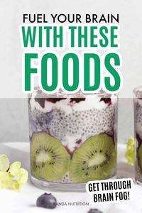 Looking for a burst of energy or brain fog relief? Eat these foods to fuel your brain and feel so much better. Brain food includes healthy fats ands bright colored fruits and vegetables. Includes brain healthy recipes to make it easy and to give you energy to push through your workout. #nutritiontips #brainfood