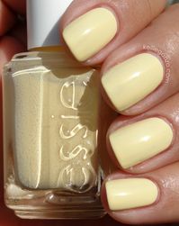 essie's 'barbuda banana'. After Mollye's wedding I find the polish that would match my shoes :/