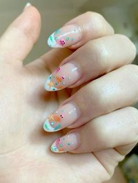 Summer nails, summer nails 2024, simple summer nails, simple summer nails 2024