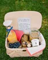 gorgeous wedding picnic basket