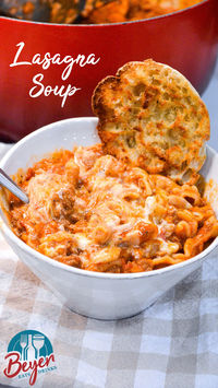 Lasagna soup recipe with ricotta is made with ground pork or beef, Italian seasonings, your favorite pasta, and topped with cheese. It can be made in under 30 minutes for a super easy weeknight dinner.