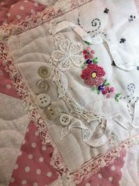 Class 2, Adding Embellishments Quilted Quilts, my Vintage Lattice Stars Project – Rhonda Dort