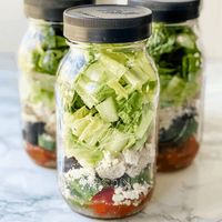 How To Make The Perfect Mason Jar Salad Recipe! - Organize Yourself Skinny