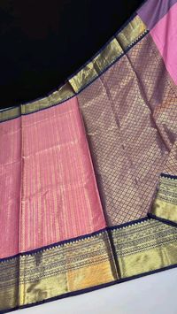 Rs 1450/*Presenting you our most demanding banarasi pattu saree having zari weaving allover saree in brocade pattern with kanchi weaving border


Blouse- brocade contrast in colour 

Price-1450/- free shipping