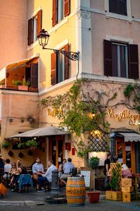 10 Charming WINE BARS in ROME You Can't Help But Love