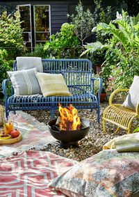 17 fire pit ideas – DIY, brick and stone designs for a backyard or small patio | Real Homes