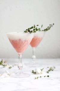 Strawberry Prosecco Smash