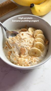 Feel like you're eating a dessert with this healthy high protein banana pudding bowl. Made with greek yogurt, vanilla protein powder, and fresh banana—this bowl is the perfect breakfast, snack, or dessert with 43g of protein.