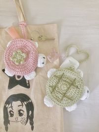 crochet strawberry and melon turtle pouches - tutorial by: etm’s studio (on yt)!