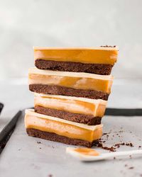 Reverse Caramel Slice (vegan) | Rainbow Nourishments