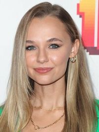 Madison Iseman - Actress