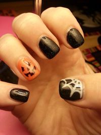 Jack-o-lantern halloween nails