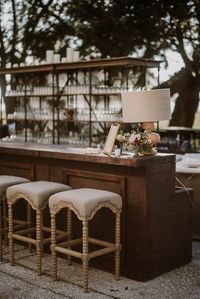 Romantic Charleston wedding with a moody vintage vibe | Charleston Real Weddings | Gallery | Item 73 via Magnolia Rouge