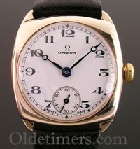 1930 9ct gold cushion vintage Omega watch (3655)