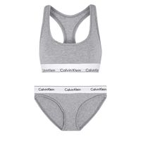 Calvin Klein Underwear - Everyone from Kendall to Bella dons these cool logo-emblazoned bra-and-brief sets, harking back to iconic '90s ad campaigns.