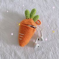 Earbuds in a Crochet Carrot - ApolloBox