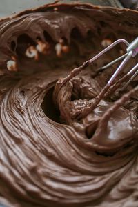 Easy Chocolate Frosting is the BEST frosting for cakes, especially birthday cupcakes!! It's simple to whip up and so creamy!